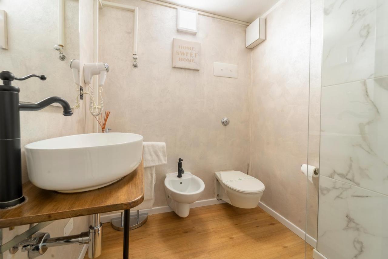 Hotel Aurelia Luxury - Piazza Delle Erbe Verona Exteriér fotografie